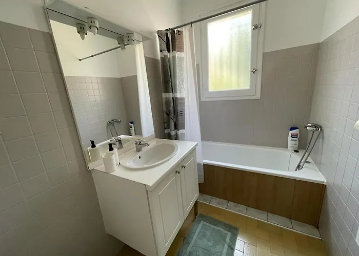 Lg Rite Avec Jardin Prades (Pyrenees-Orientales)